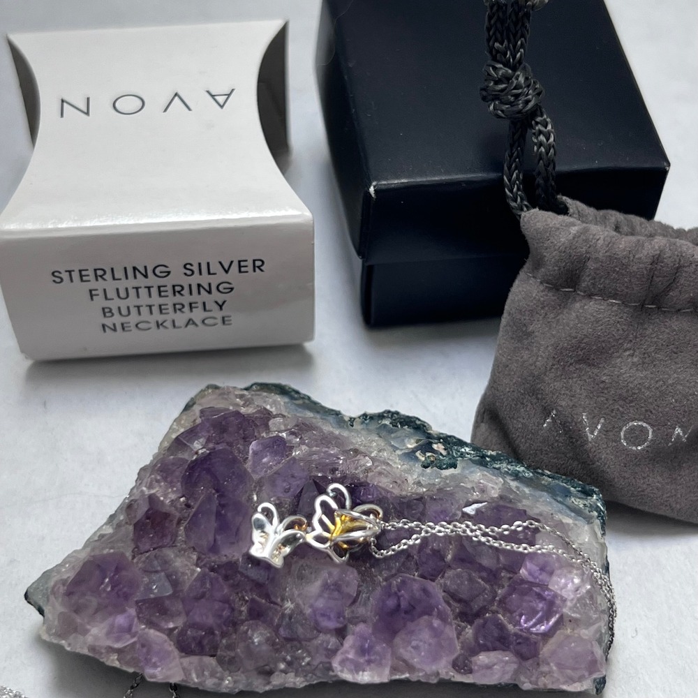 Avon Sterling Silver Fluttering Butterfly Necklace‎ Two Tone 925 Pendant Boxed - Picture 2 of 8